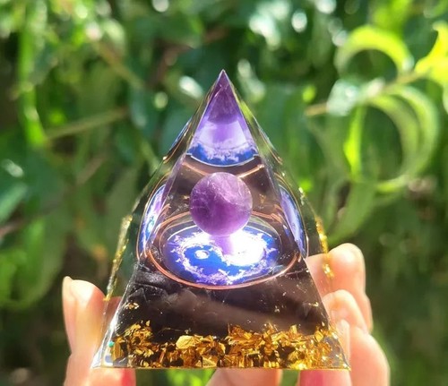 Orgonite pyramid obsidian - pyramid,