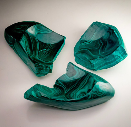 Malachite fragments 710g - malachite,